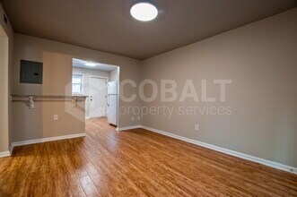 271 Glen Iris Dr NE in Atlanta, GA - Building Photo - Building Photo