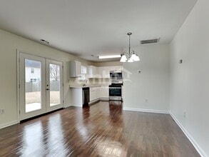 8849 Laurel Run Dr in Charlotte, NC - Foto de edificio - Building Photo