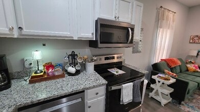 309 S John St, Unit Unit B in Goldsboro, NC - Building Photo - Building Photo