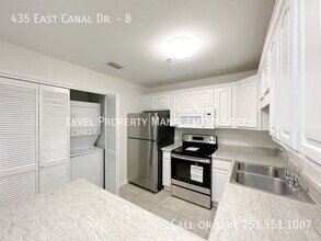 435 E Canal Dr in Gulf Shores, AL - Building Photo - Building Photo