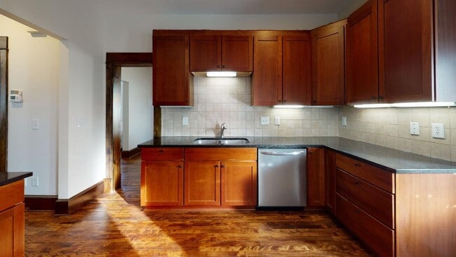 property at 1812 Como Ave SE