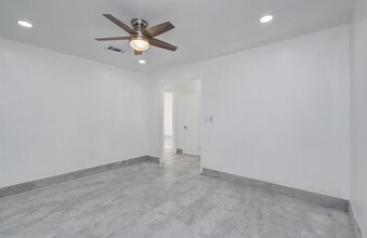 502 Guyer St in Sugar Land, TX - Building Photo - Building Photo