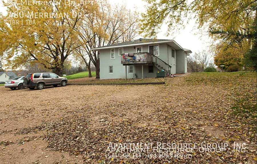 480 Merriman Dr in Delano, MN - Building Photo