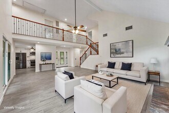 417 W Hillary Cir in Sugar Land, TX - Building Photo - Building Photo