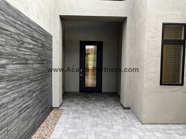 3025 E Sam Hughes Ct in Tucson, AZ - Building Photo - Building Photo