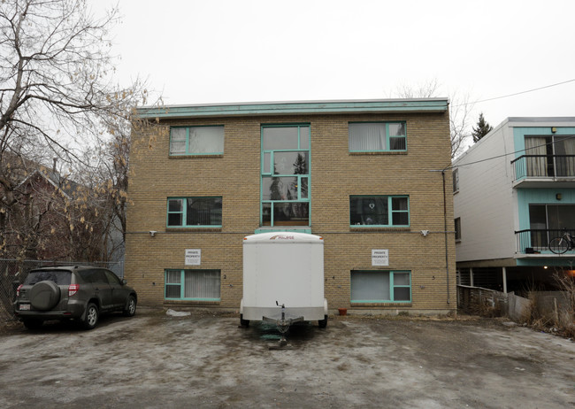 520 15th Ave SW in Calgary, AB - Building Photo - Building Photo