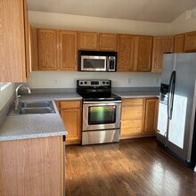 8390 Dassel Dr in Fountain, CO - Building Photo - Building Photo
