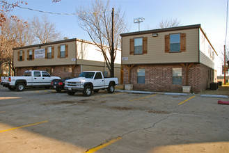 Eagle Point in Denton, TX - Building Photo - Building Photo