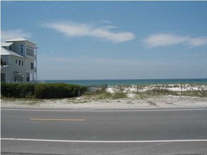 16410 Front Beach in Panama City Beach, FL - Foto de edificio - Building Photo