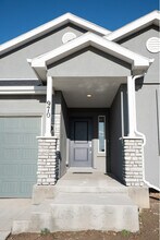 970 S Knox Dr in Pueblo West, CO - Building Photo - Building Photo