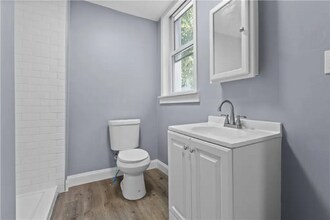 363 44th St in Pittsburgh, PA - Foto de edificio - Building Photo