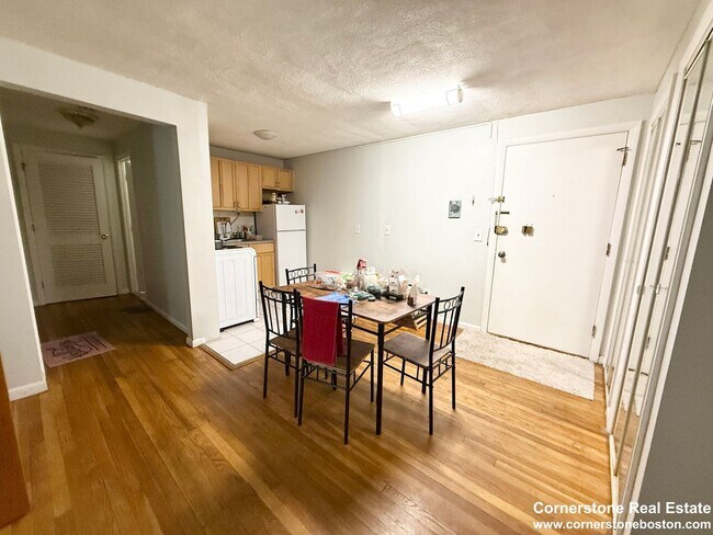 21 Radcliffe Rd in Boston, MA - Building Photo - Building Photo