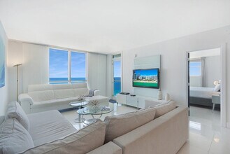 3901 S Ocean Dr in Hollywood, FL - Foto de edificio - Building Photo