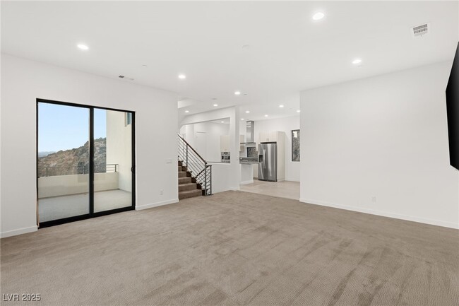 property at 350 Solitude Peak Ln