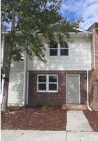 80 Balsam Rd in Jacksonville, NC - Building Photo
