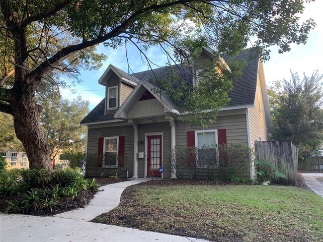 property at 1322 E Muriel St
