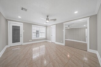 7647 Greendowns St in Houston, TX - Building Photo - Building Photo