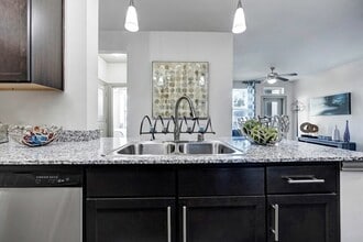 Oaks of Kyle Apartments in Kyle, TX - Building Photo - Building Photo