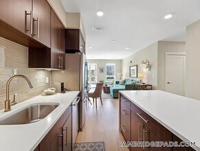 1975 Massachusetts Ave in Cambridge, MA - Building Photo - Building Photo
