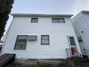 1817 Dickson Ave in Scranton, PA - Foto de edificio - Building Photo