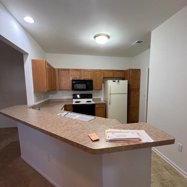 15412 Yale Dr Rentals in Clinton Township, MI