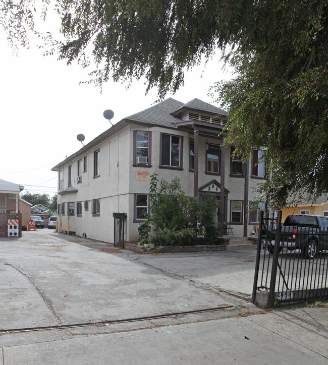 2644 Roseview Ave in Los Angeles, CA - Building Photo - Building Photo