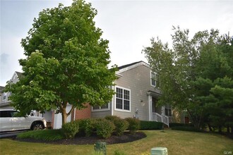 944 Tennyson Dr in Allentown, PA - Building Photo - Building Photo