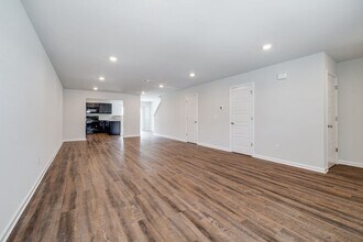 37 Red Robin Ct in Port Wentworth, GA - Building Photo - Building Photo