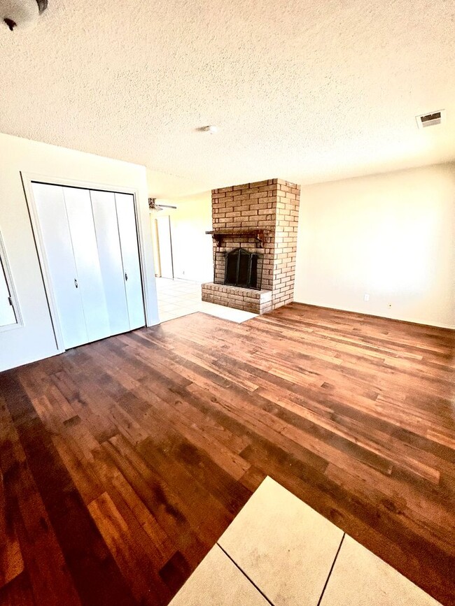 property at 1750 Geraldine Pl SE