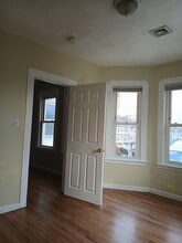 45 Belleville Ave in New Bedford, MA - Building Photo - Building Photo