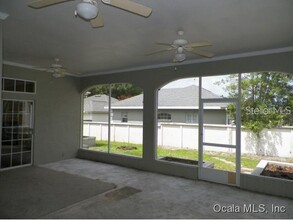 3014 SW 41st Pl in Ocala, FL - Foto de edificio - Building Photo