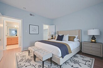 7900 N Stadium Dr in Houston, TX - Building Photo - Building Photo