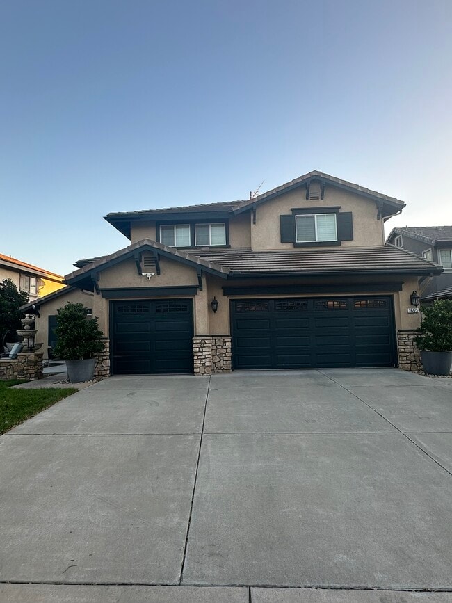 property at 16275 Summerset Street