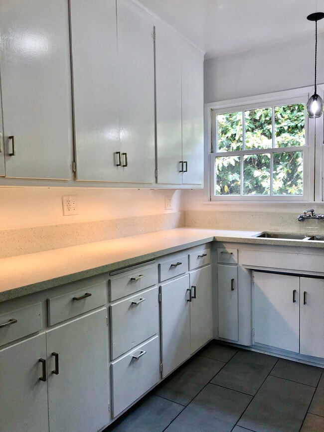 1380 Masselin Ave, Unit 7 in Los Angeles, CA - Building Photo - Building Photo