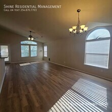 5517 Sulfur Spring Dr in Killeen, TX - Building Photo - Building Photo