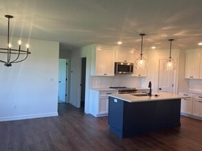 1901 Wes Milligan Ln in Columbia, MO - Building Photo - Building Photo