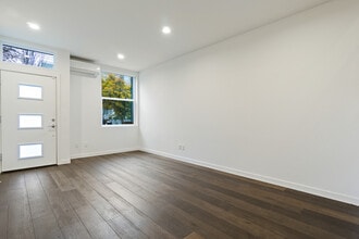 2614 SW Nevada St in Seattle, WA - Building Photo - Building Photo