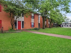 5804 S Harvey Ave in Oklahoma City, OK - Building Photo - Building Photo