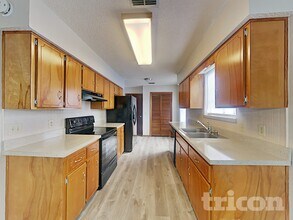 10660 Squires Ct in Jacksonville, FL - Foto de edificio - Building Photo