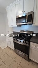 9038 Ramsgate Ave in Los Angeles, CA - Building Photo - Building Photo