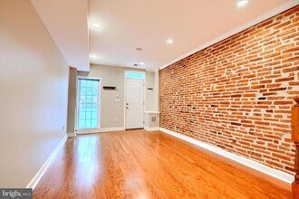 2124 Bank St in Baltimore, MD - Building Photo - Building Photo