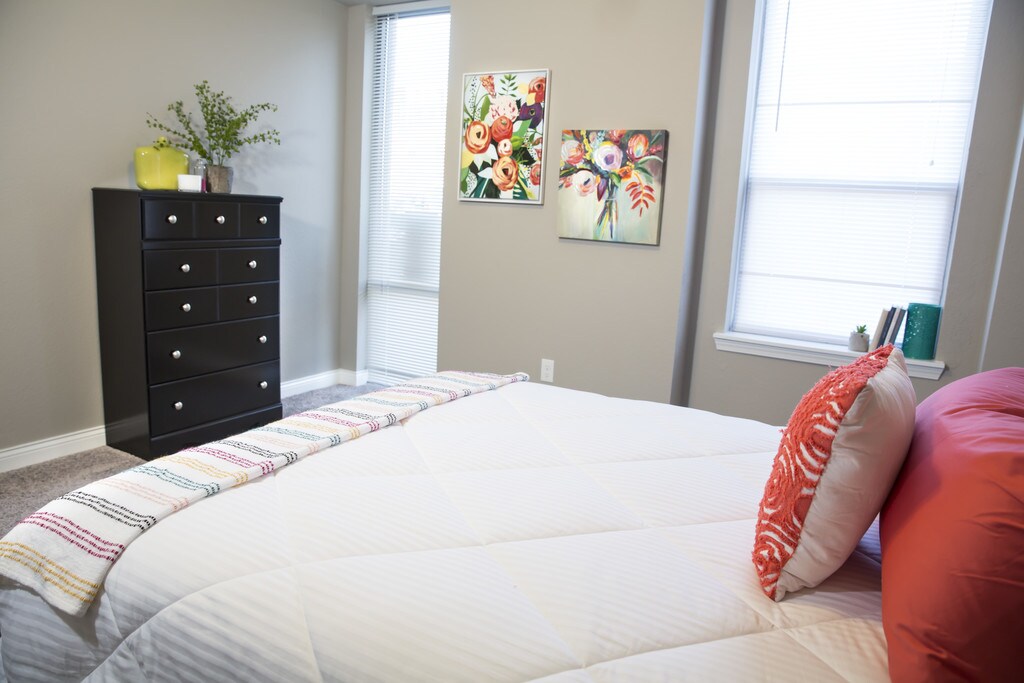 Brookside Downtown Apartments in Columbia, MO