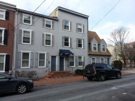 827 N Jefferson St Apartments