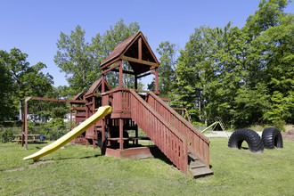 Hidden Oaks Mobile Home Park in Fruitport, MI - Building Photo - Other