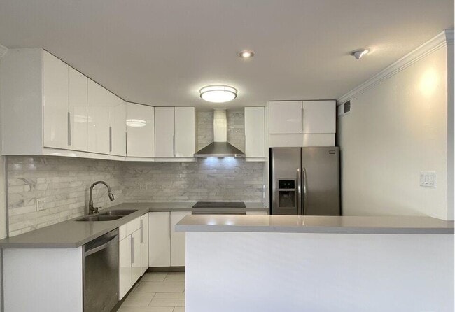 970 Palm Ave in West Hollywood, CA - Building Photo - Building Photo