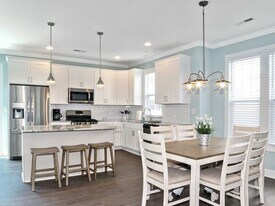 317 26th Half St in Virginia Beach, VA - Building Photo