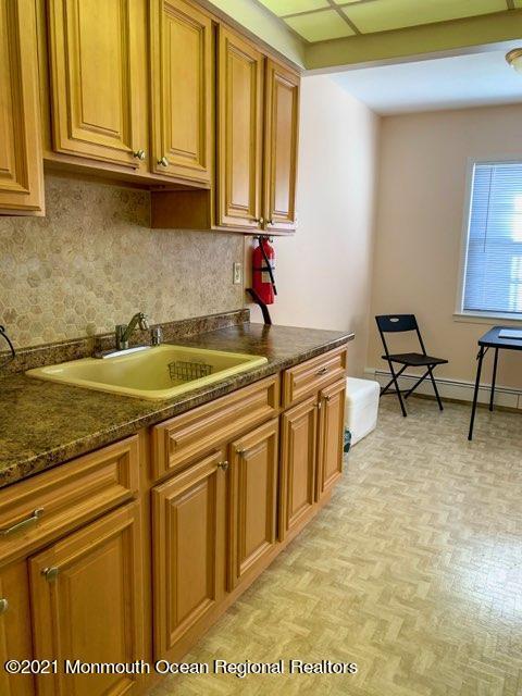 48 Stonehurst Blvd in Freehold, NJ - Building Photo