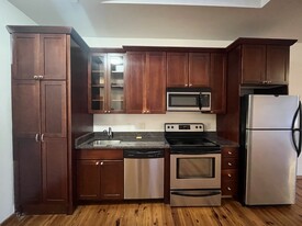 207 Fuller St, Unit 309 Apartamentos