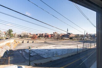 204 Summit Ave in Hagerstown, MD - Building Photo - Building Photo