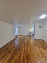 43-20 48th St, Unit 3221 in Queens, NY - Building Photo - Building Photo
